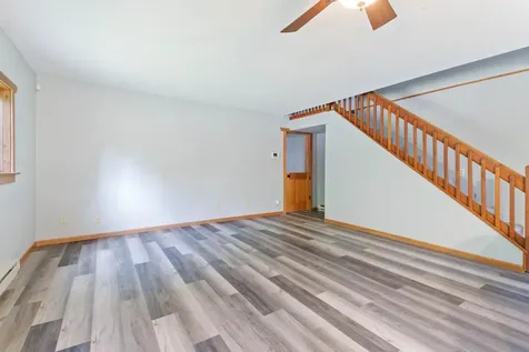 15 Vermillion Street Carlton MN 55718