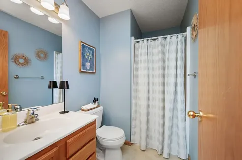 13522 Oakwood Drive Rogers MN 55374