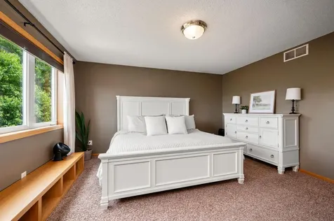 13522 Oakwood Drive Rogers MN 55374