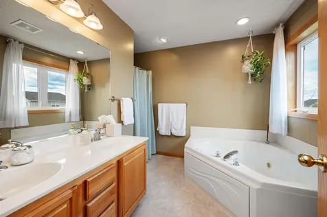 13522 Oakwood Drive Rogers MN 55374