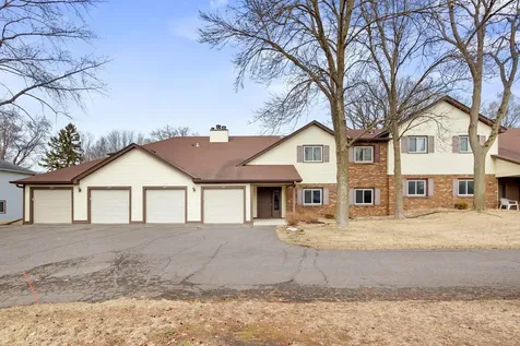 1049 Greenhaven Drive Vadnais Heights MN 55127