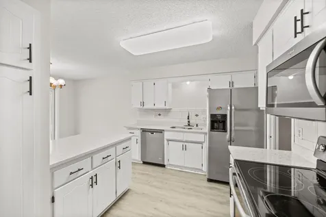 1049 Greenhaven Drive Vadnais Heights MN 55127