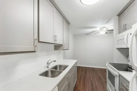 2800 Hamline Avenue N Roseville MN 55113