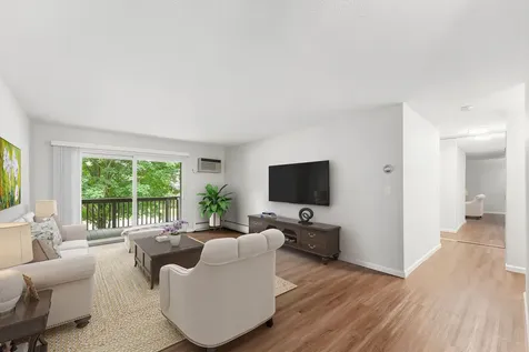 2800 Hamline Avenue N Roseville MN 55113