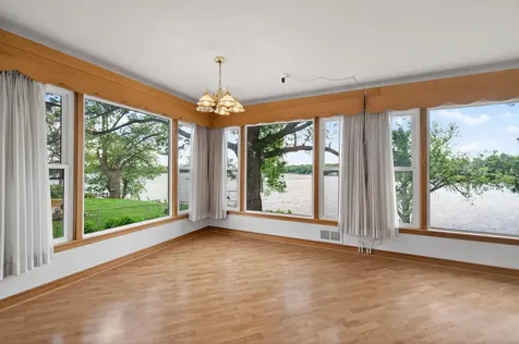 450 W Horseshoe Drive Shoreview MN 55126