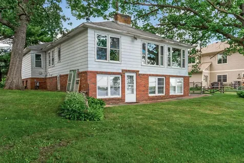 450 W Horseshoe Drive Shoreview MN 55126