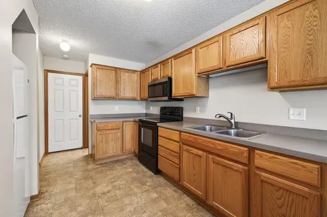 6213 Maclynn Avenue NE Albertville MN 55301