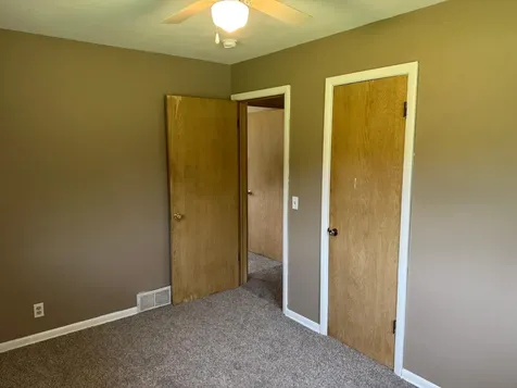 435 W Ottawa Street Le Center MN 56057