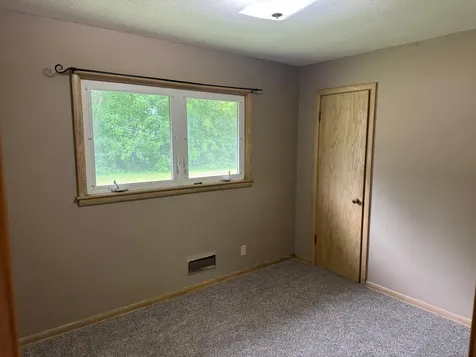 435 W Ottawa Street Le Center MN 56057