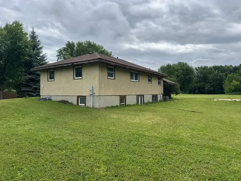 435 W Ottawa Street Le Center MN 56057