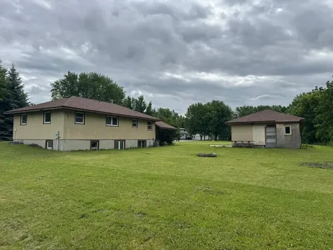 435 W Ottawa Street Le Center MN 56057