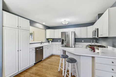 562 Deer Ridge Lane S Maplewood MN 55119