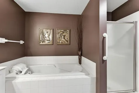 562 Deer Ridge Lane S Maplewood MN 55119