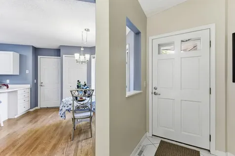 562 Deer Ridge Lane S Maplewood MN 55119