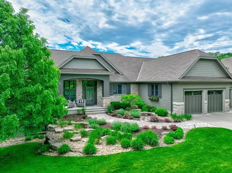 11711 56th Street N Lake Elmo MN 55042