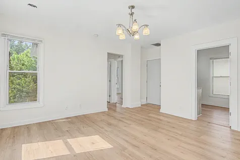 937 Thomas Avenue Saint Paul MN 55104
