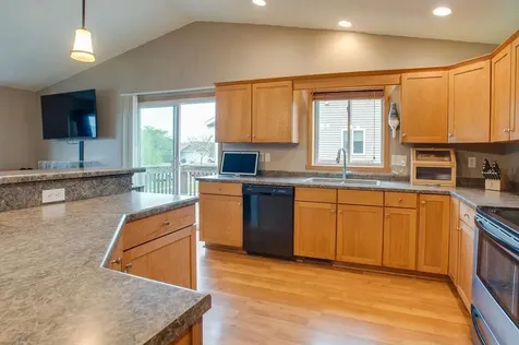 4711 Harvest Drive S Fargo ND 58104