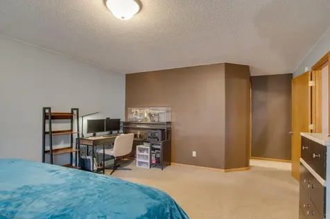 4711 Harvest Drive S Fargo ND 58104