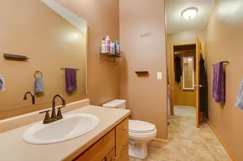 4711 Harvest Drive S Fargo ND 58104