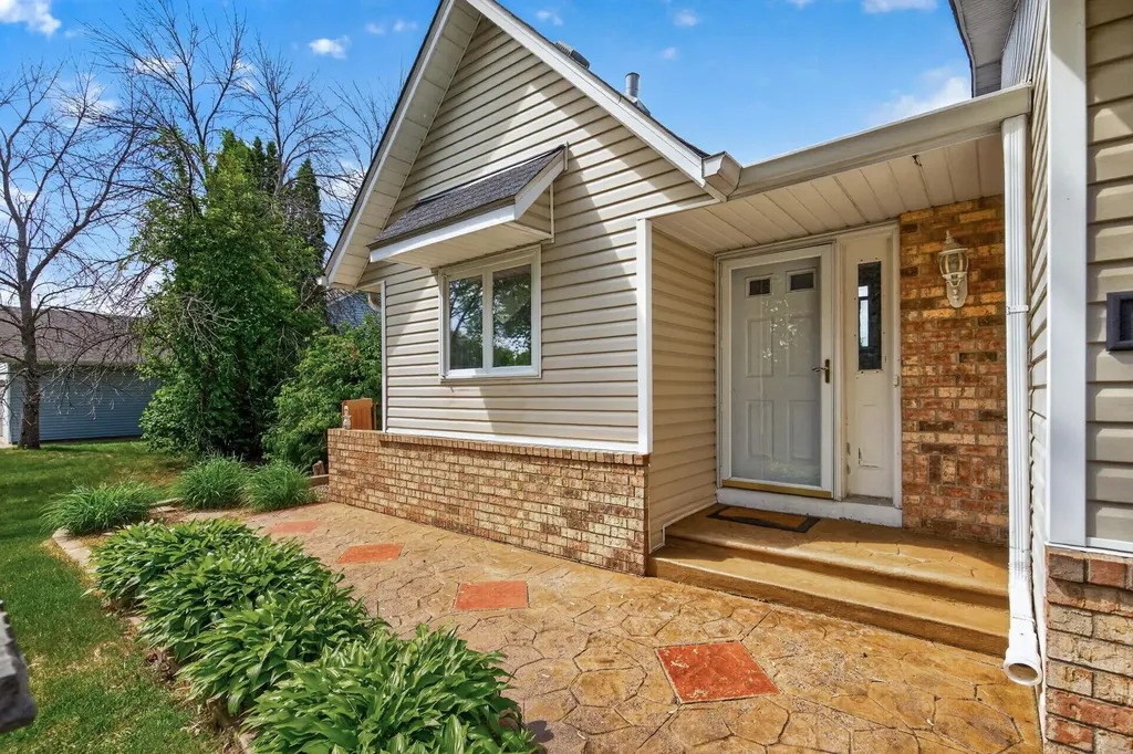 15264 92nd Place N Maple Grove MN 55369