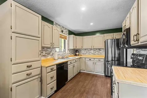 2954 Heatherwood Circle S Moorhead MN 56560