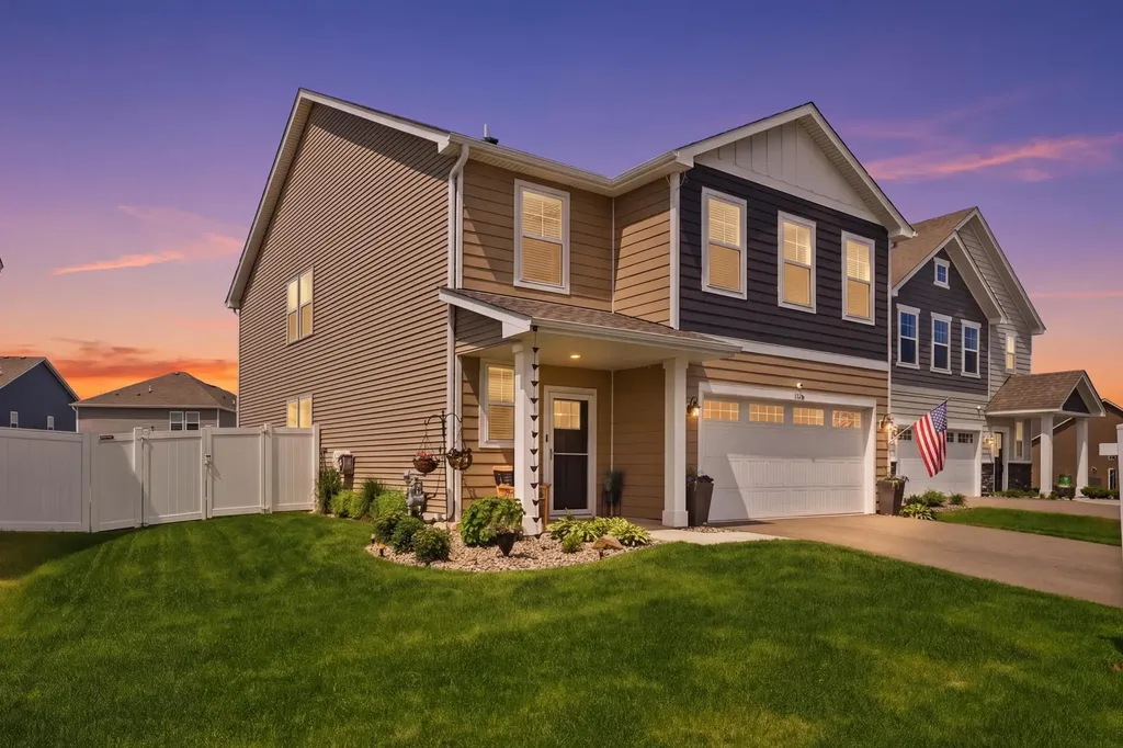 10644 Hinton Avenue S Cottage Grove MN 55016