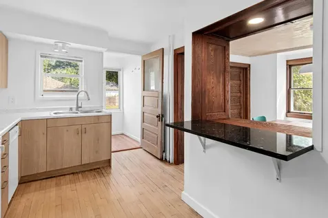 1221 4th Street E Saint Paul MN 55106