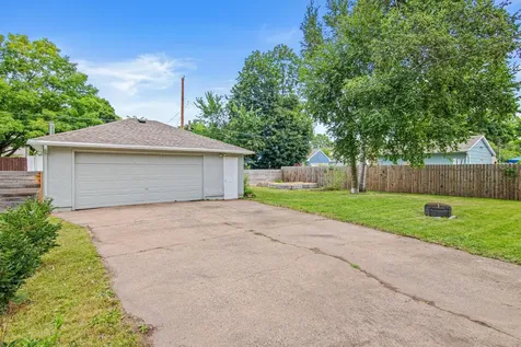 1221 4th Street E Saint Paul MN 55106