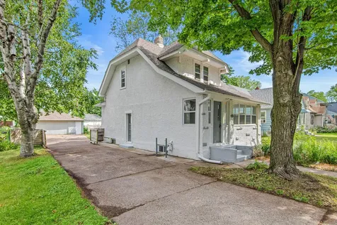 1221 4th Street E Saint Paul MN 55106