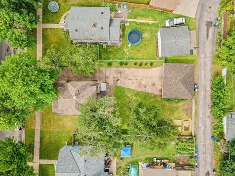 1221 4th Street E Saint Paul MN 55106