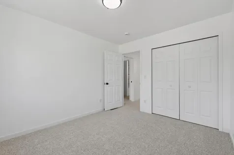 714 E Hawthorne Avenue E Saint Paul MN 55106