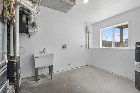 714 E Hawthorne Avenue E Saint Paul MN 55106