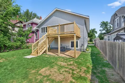 714 E Hawthorne Avenue E Saint Paul MN 55106