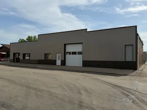 101 S Mckenzie Street Luverne MN 56156