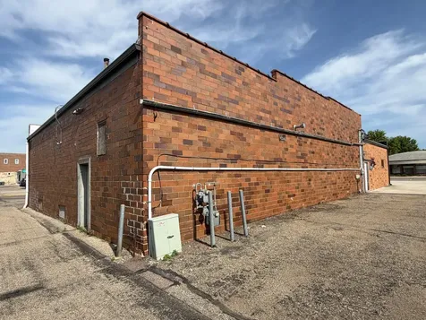 101 S Mckenzie Street Luverne MN 56156