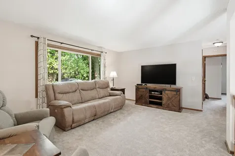 10045 Hemlock Lane N Maple Grove MN 55369