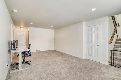 1154 60th Avenue W West Fargo ND 58078
