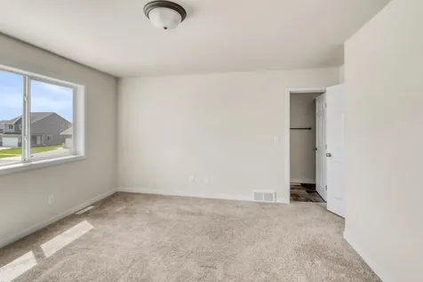1154 60th Avenue W West Fargo ND 58078