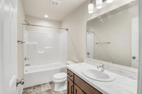 1154 60th Avenue W West Fargo ND 58078