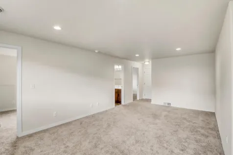 1154 60th Avenue W West Fargo ND 58078
