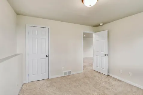 1154 60th Avenue W West Fargo ND 58078