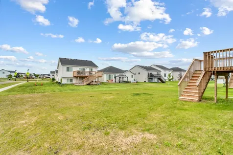 1154 60th Avenue W West Fargo ND 58078