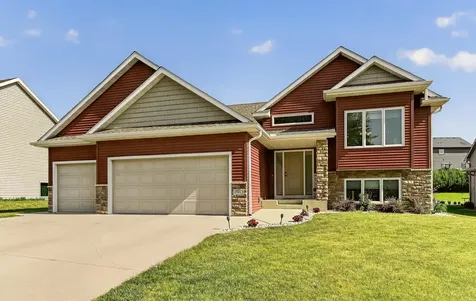 1983 Fieldstone Road SW Rochester MN 55902