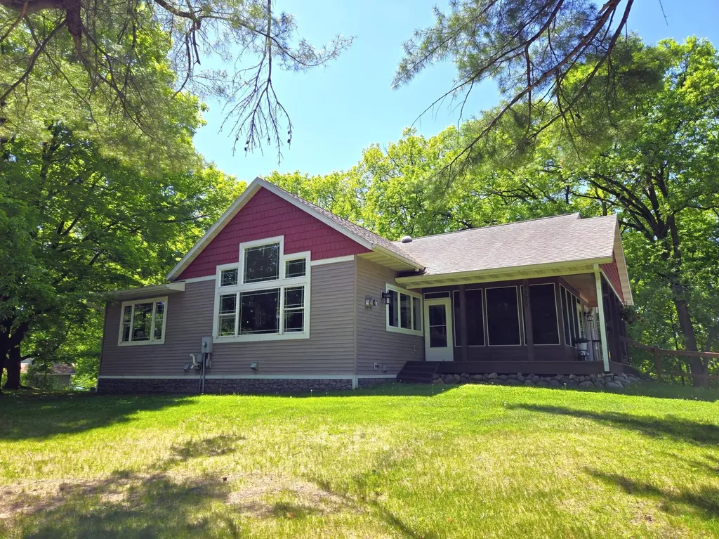 1325 Island Avenue Cumberland WI 54829