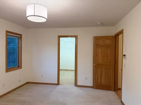 2533 Montana Avenue E Maplewood MN 55119