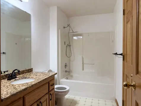 2533 Montana Avenue E Maplewood MN 55119