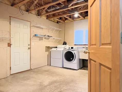 2533 Montana Avenue E Maplewood MN 55119