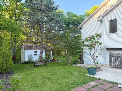 2533 Montana Avenue E Maplewood MN 55119