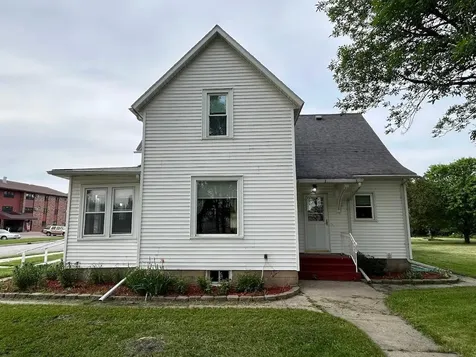 10 Park Street N Fairfax MN 55332