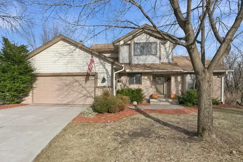 14765 38th Avenue N Plymouth MN 55446